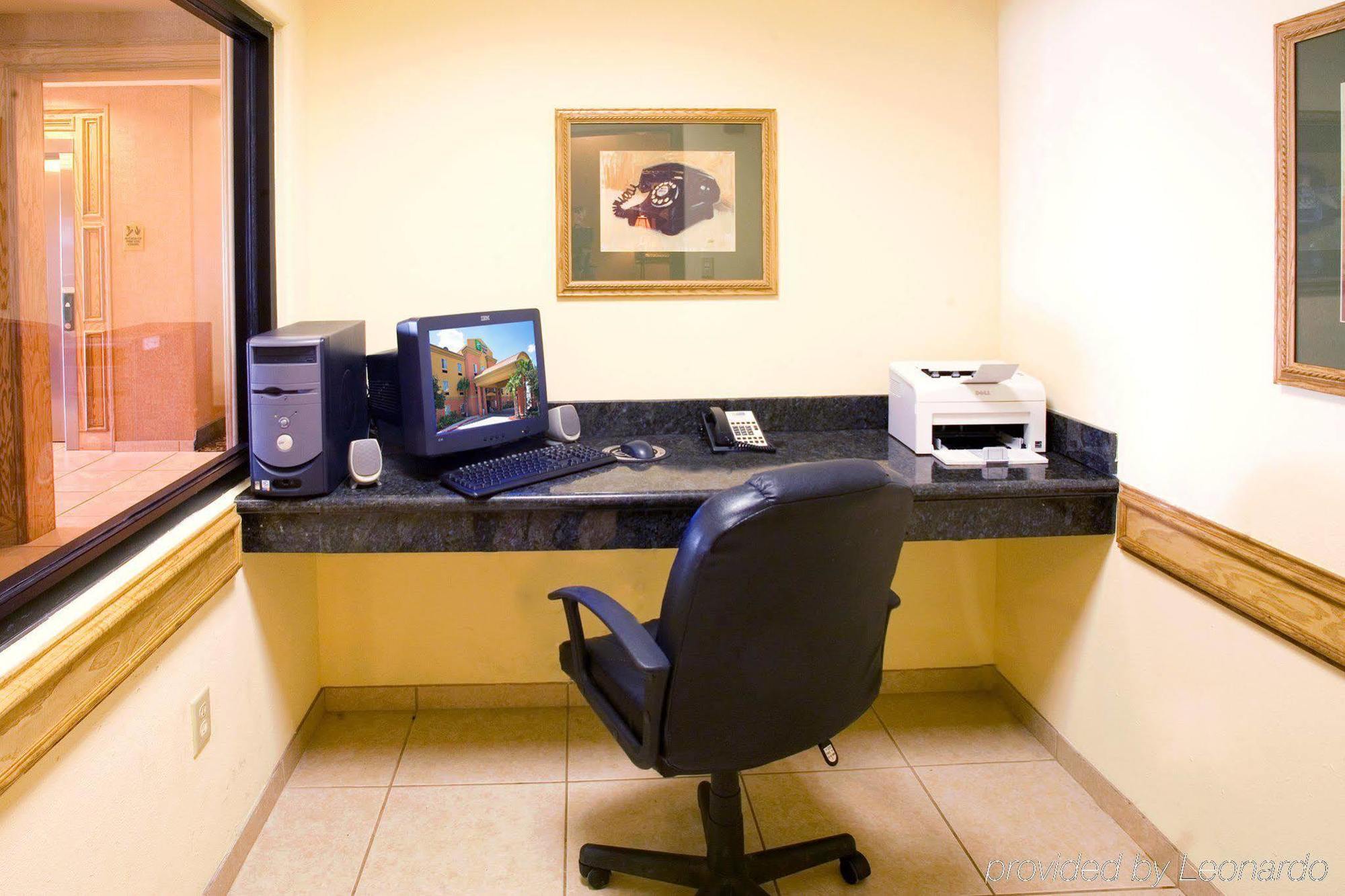 Holiday Inn Express Hotel & Suites Rio Grande City, An Ihg Hotel Einrichtungen foto
